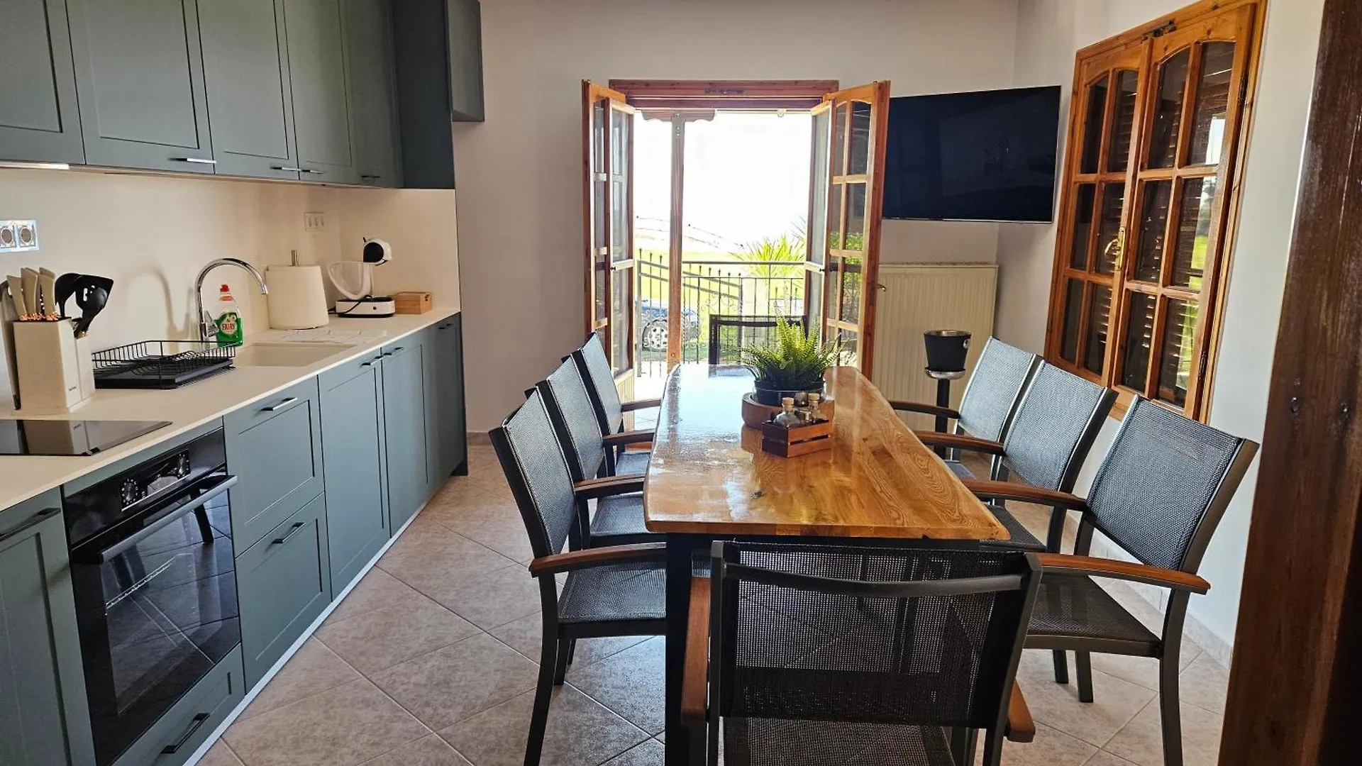 Oasis Beach House Vergia 别墅